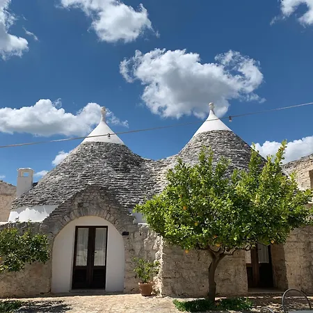 Masseria Castelluzzo Hotel 3*