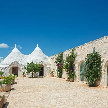 Masseria Castelluzzo Hotel 3*