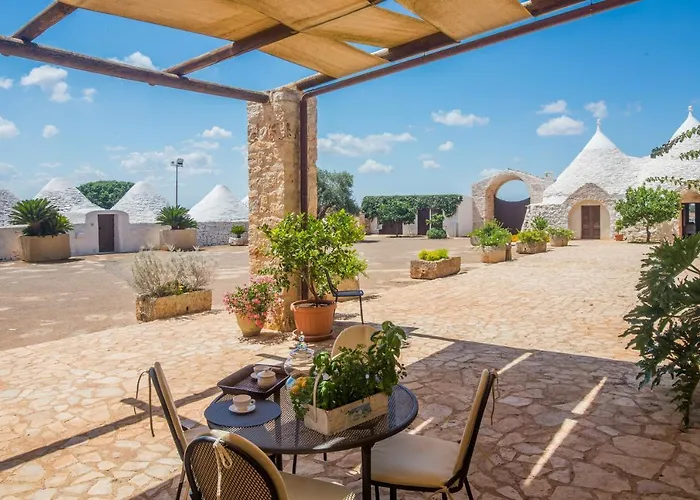 ホテル Masseria Castelluzzo チェーリエ・メッサーピカ