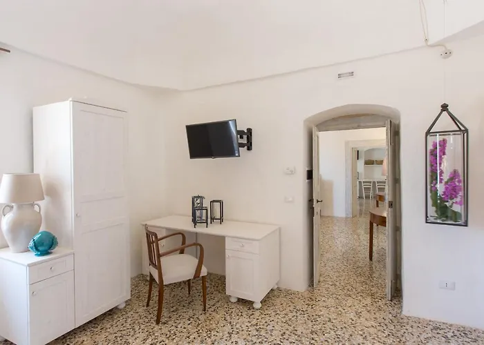 ホテル Masseria Castelluzzo 3*